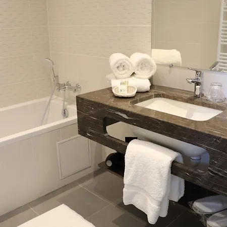 Le Clos Des Pervenches Bed & Breakfast Jassans-Riottier