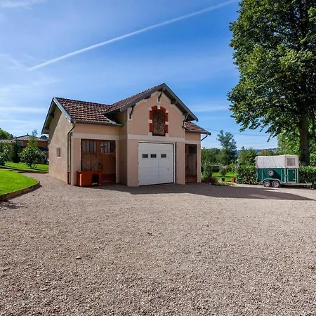 Le Clos Des Pervenches Bed & Breakfast 5*